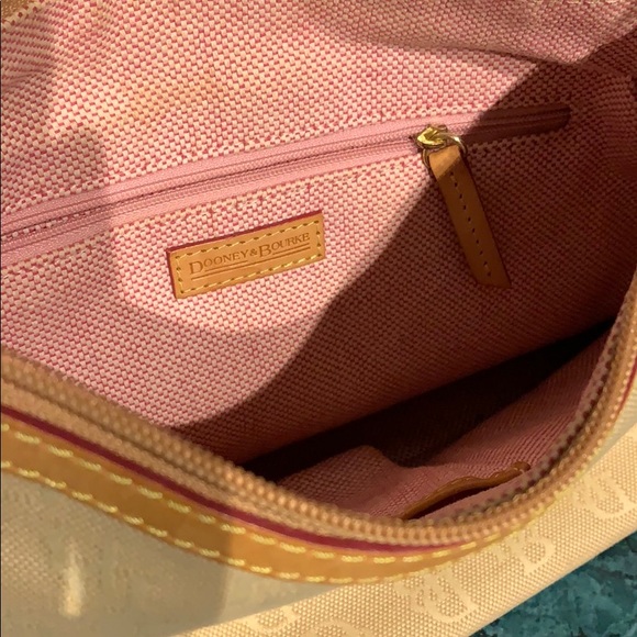 Dooney & Bourke Purse - Picture 5 of 8
